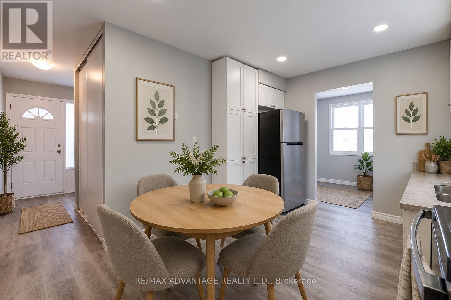 9 CAMELOT CRESCENT - 3