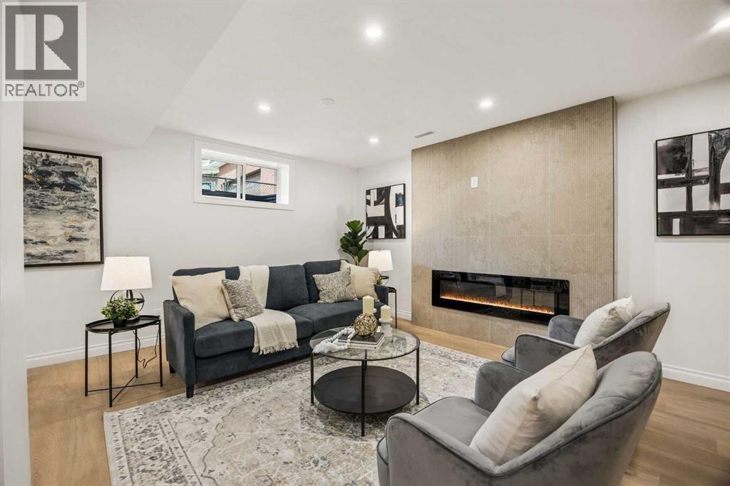 156 Strathridge Place SW - Image 35