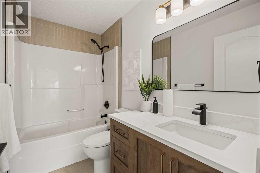 156 Strathridge Place SW - Image 36