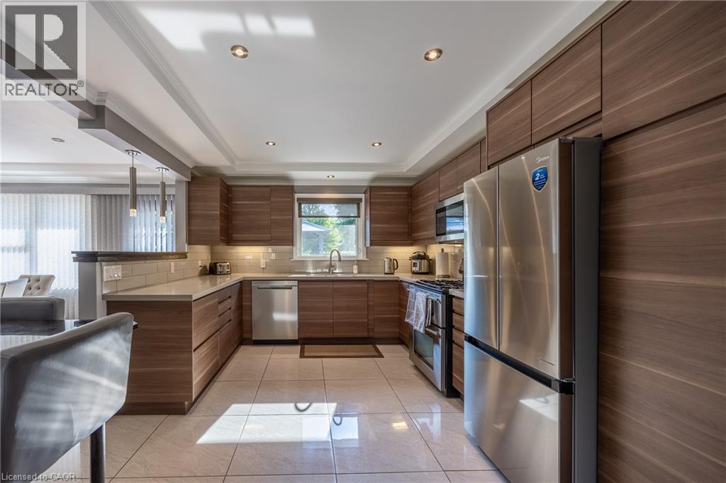 249 LEAMON Street - 10
