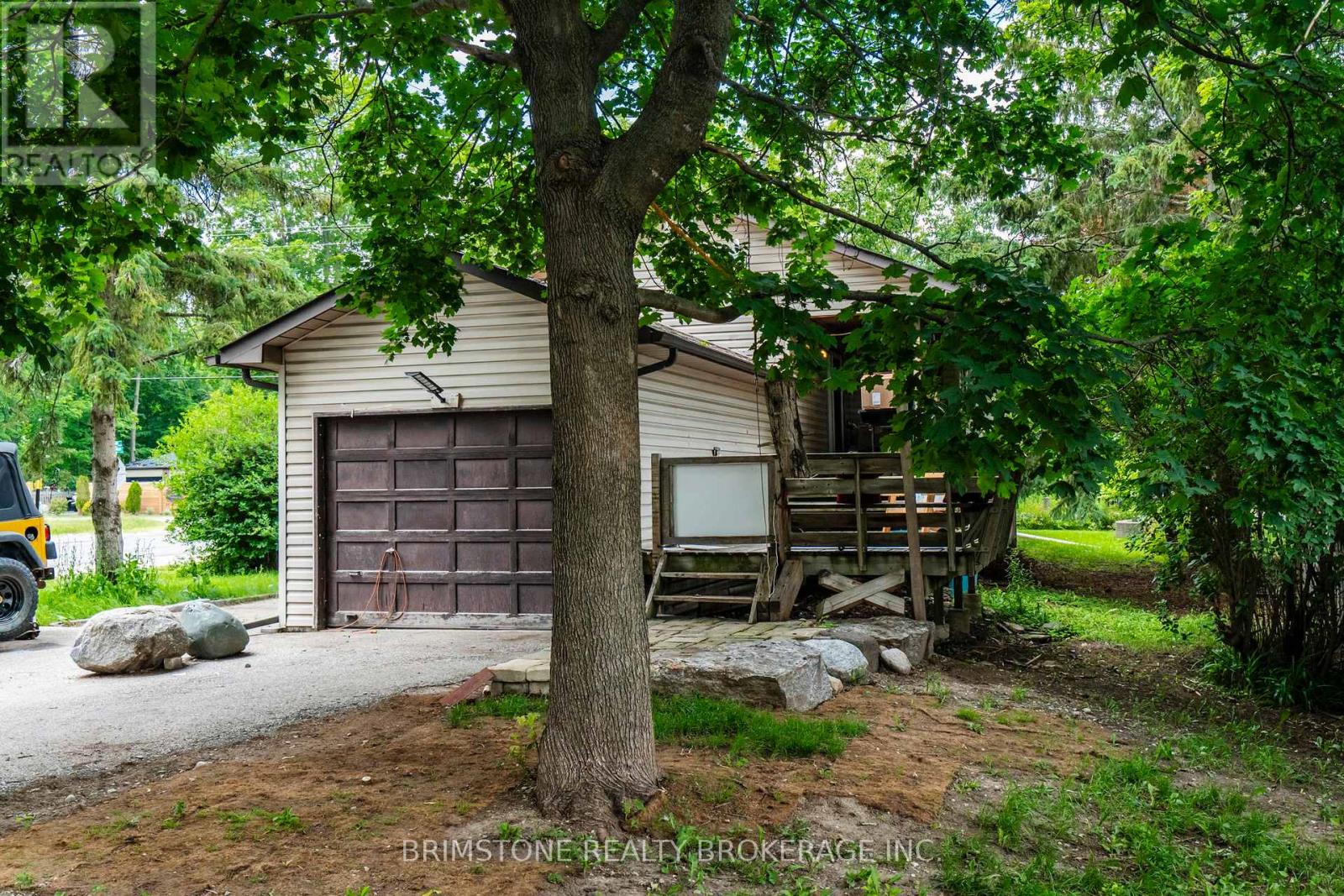 2693 25TH SIDE ROAD - 28