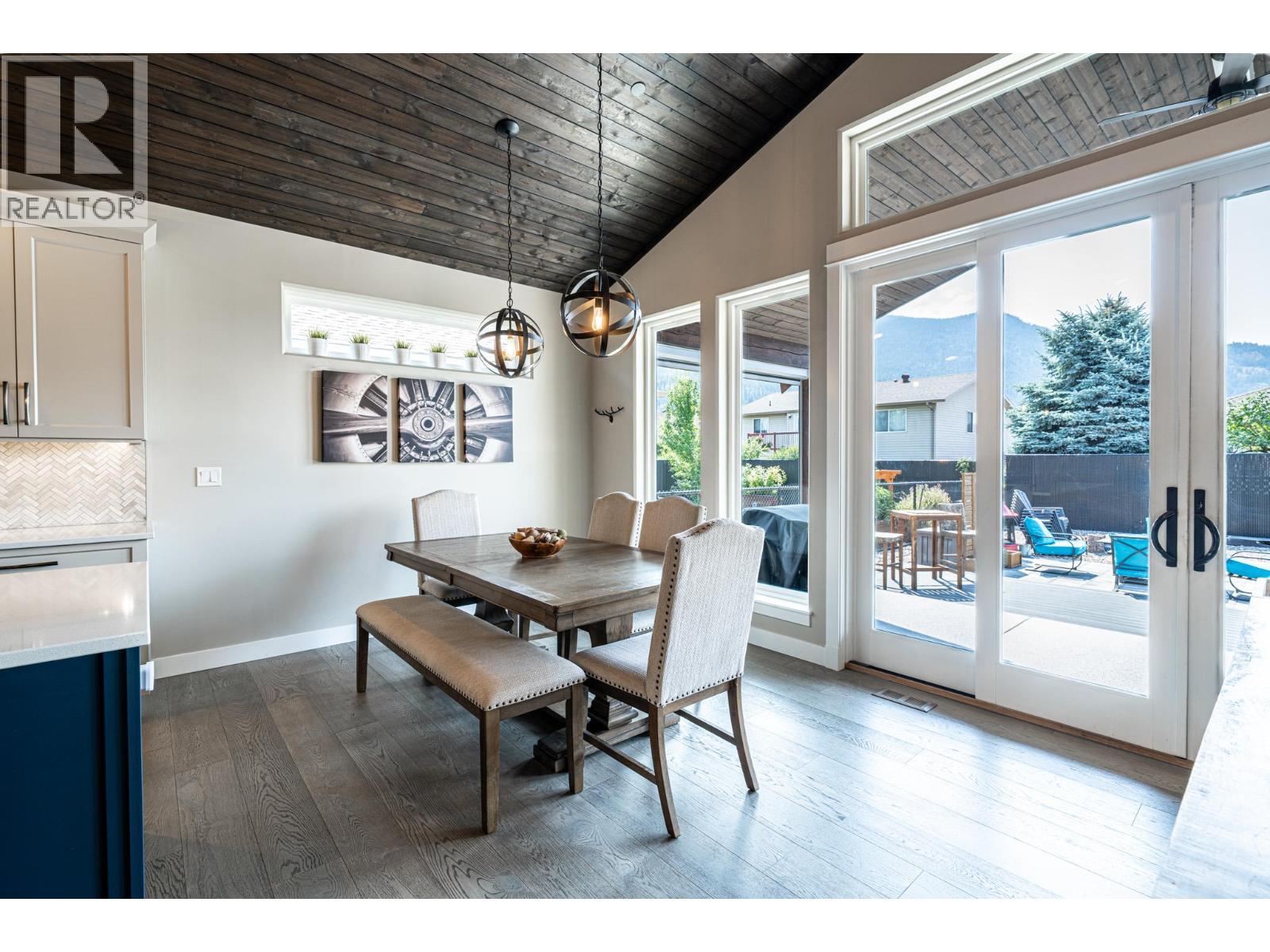 #5 2444 York Avenue - 9