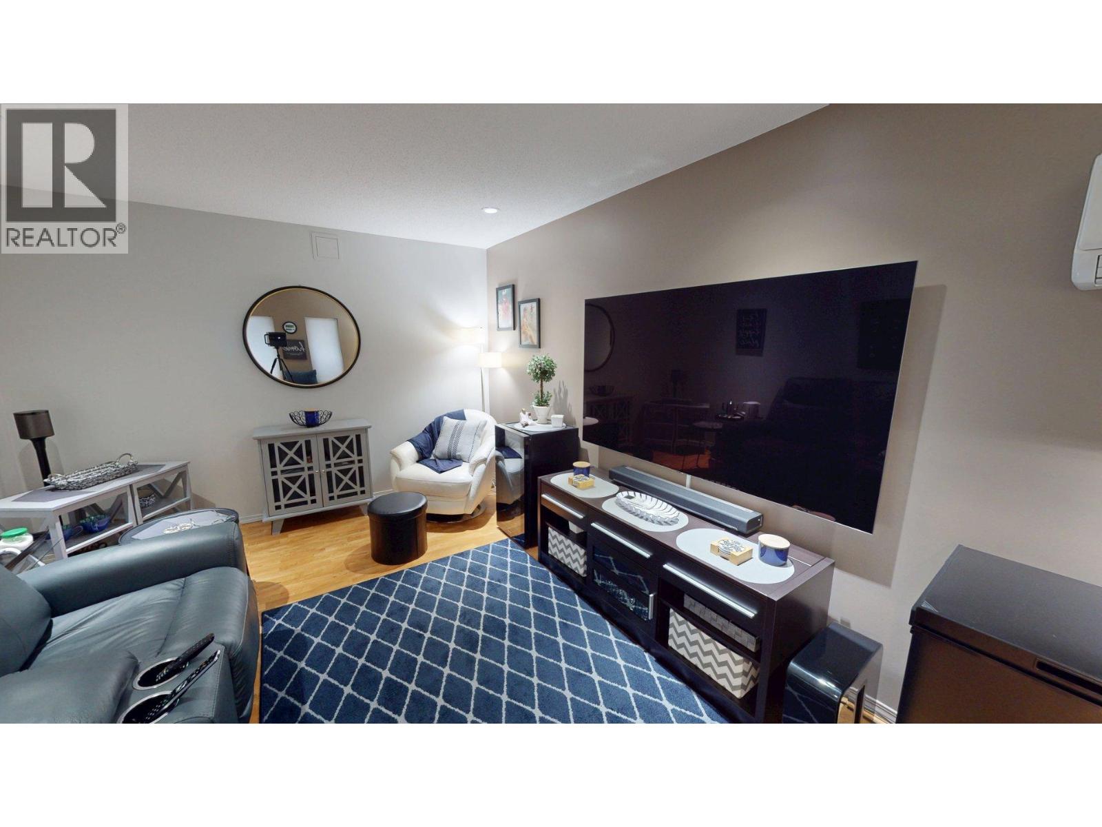 1615 Balsam Street - 11
