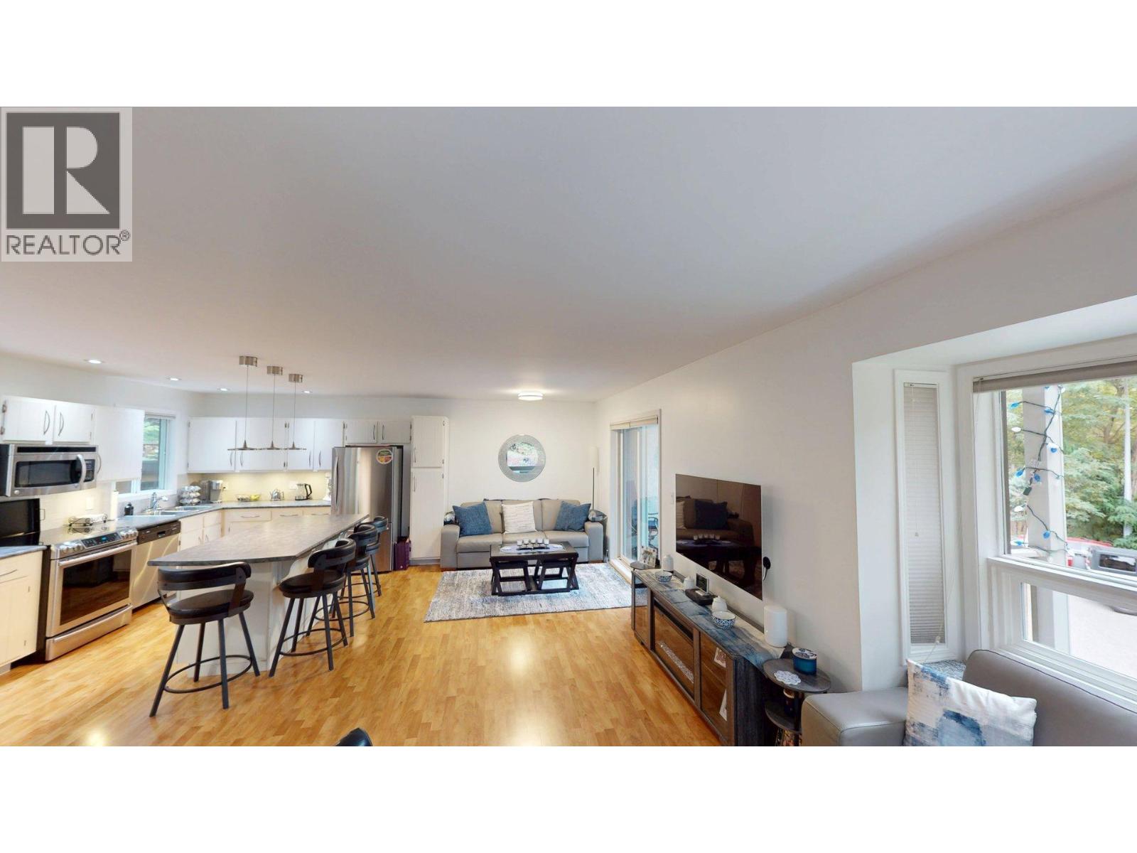 1615 Balsam Street - 14