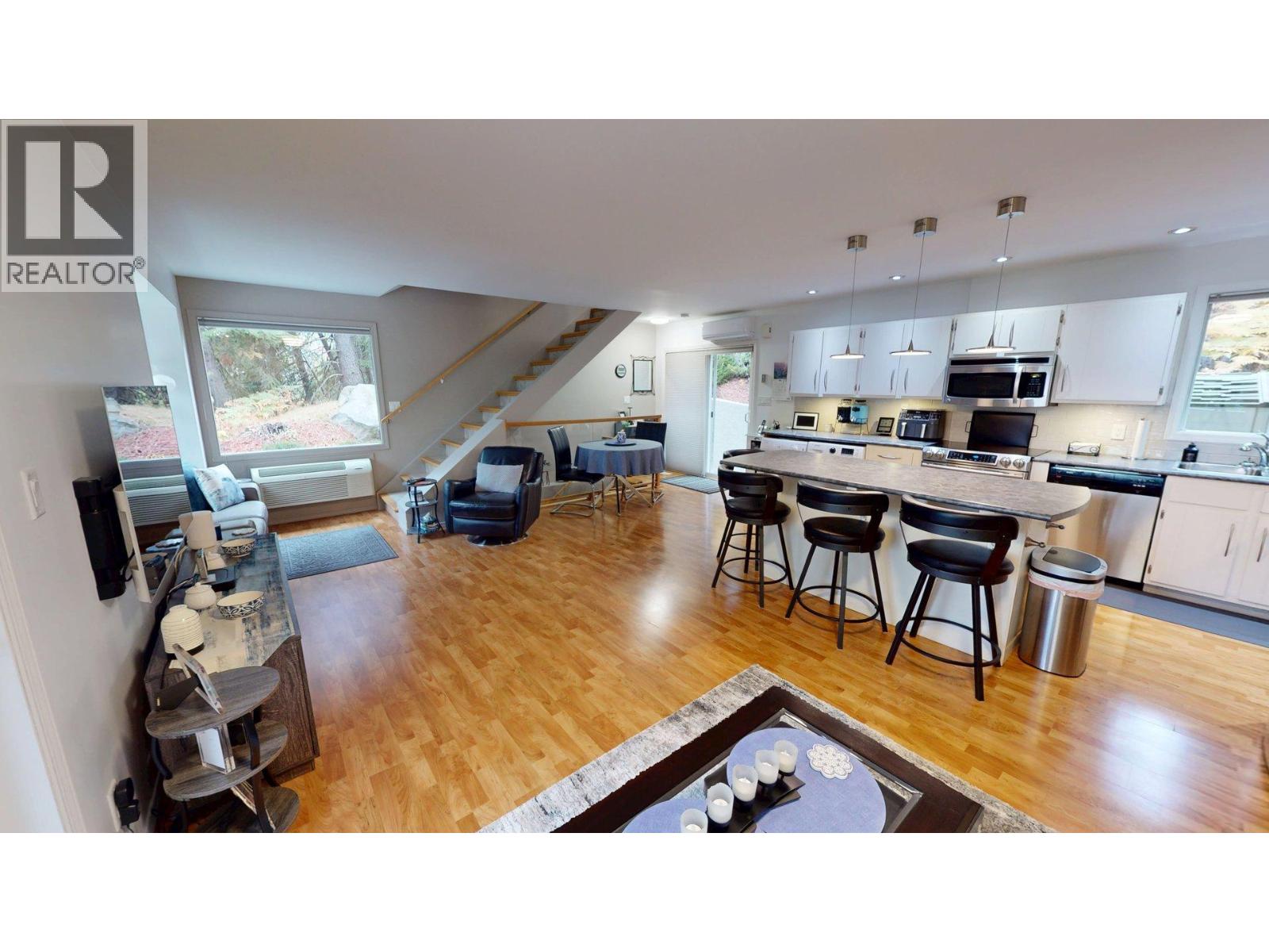 1615 Balsam Street - 17