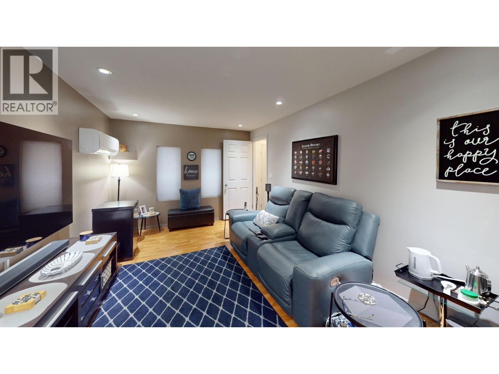 1615 Balsam Street - 10