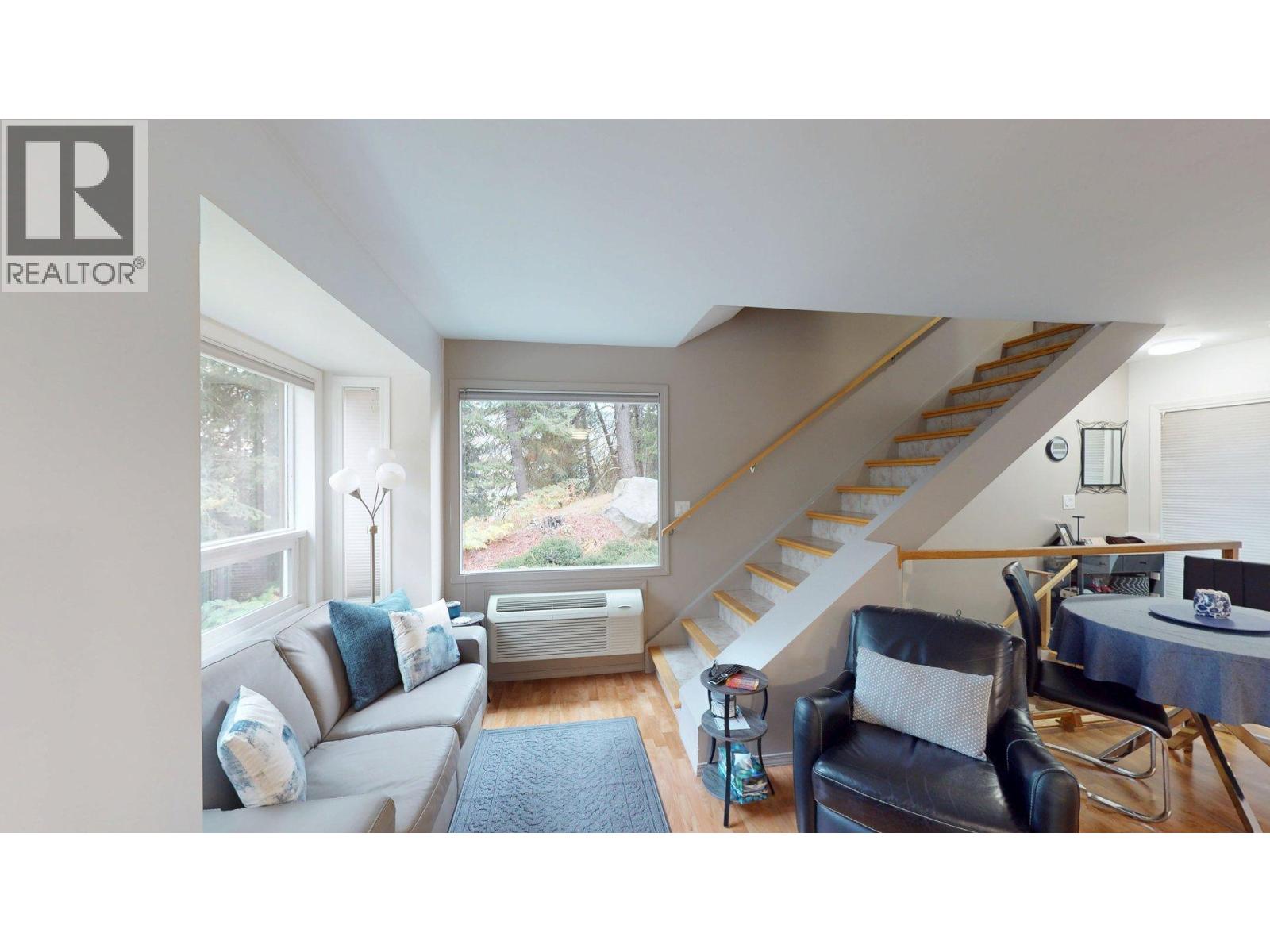 1615 Balsam Street - 22