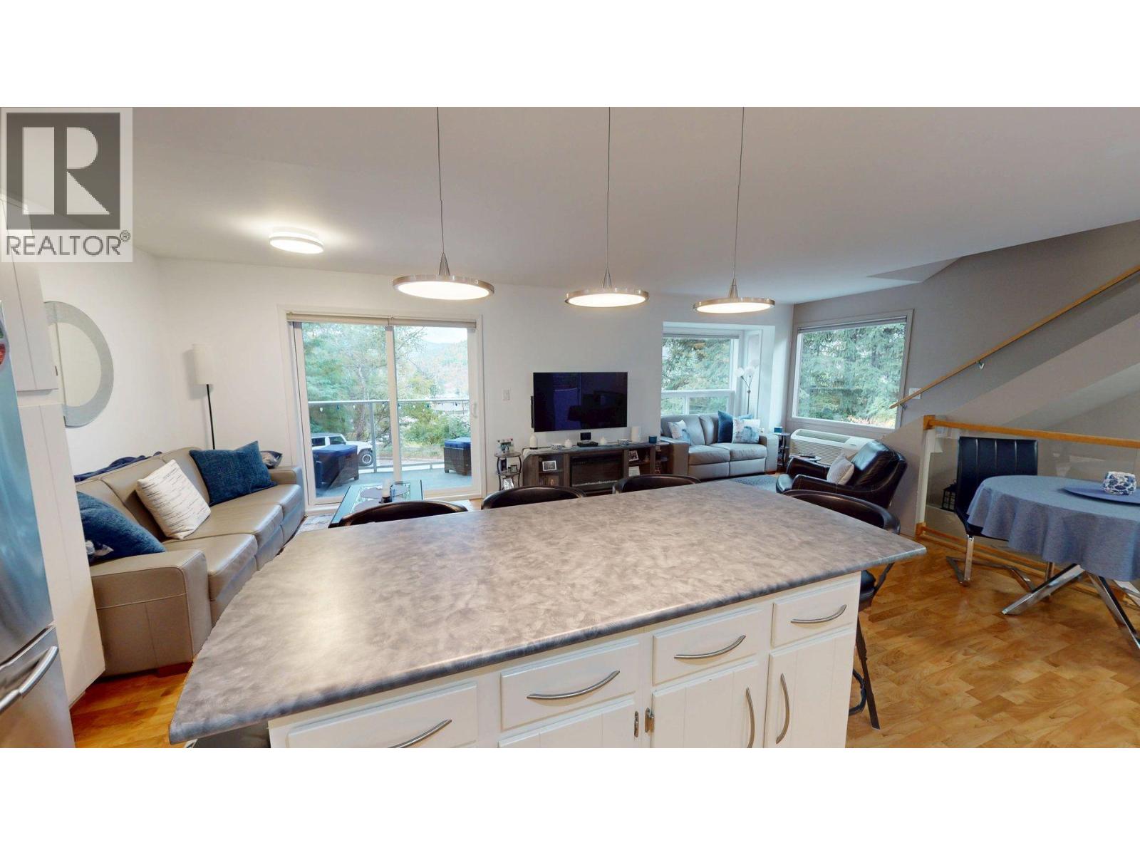 1615 Balsam Street - 13