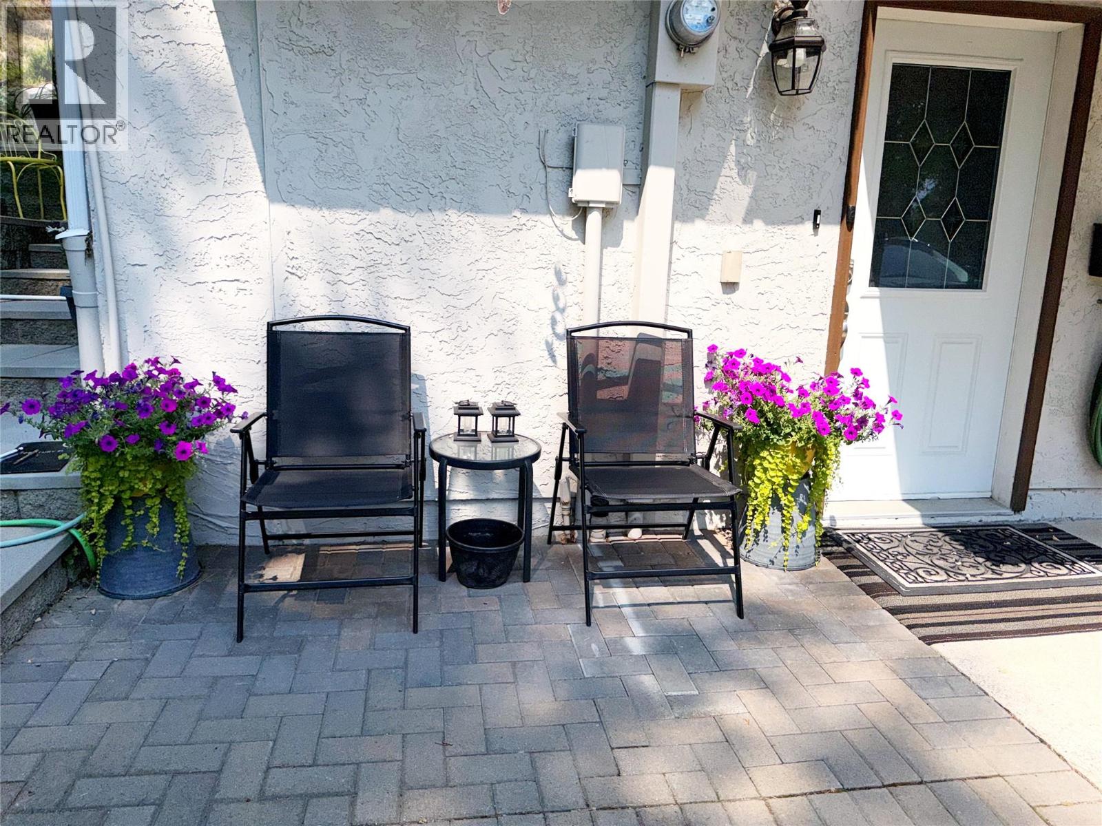 1615 Balsam Street - 31