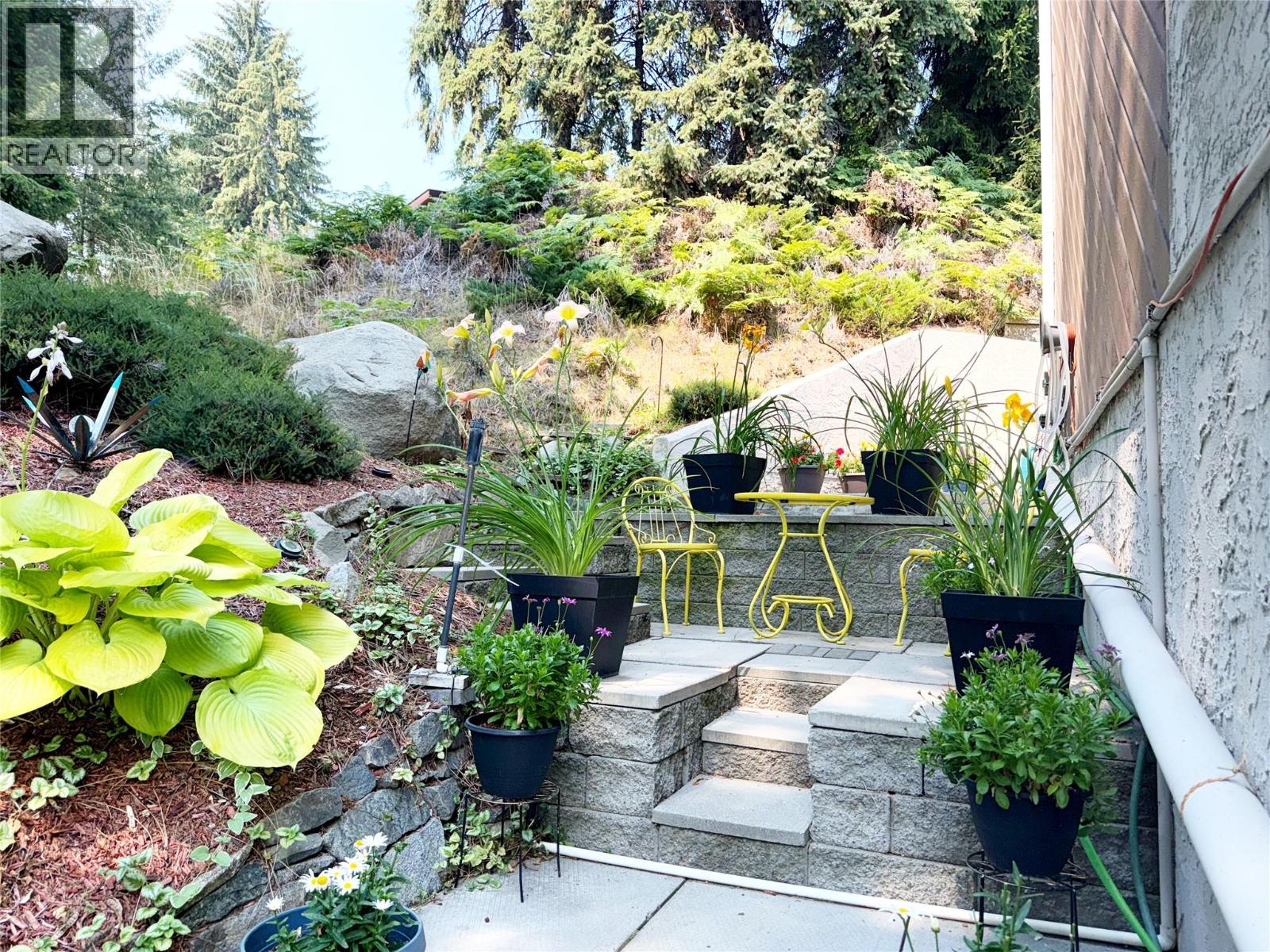 1615 Balsam Street - 43