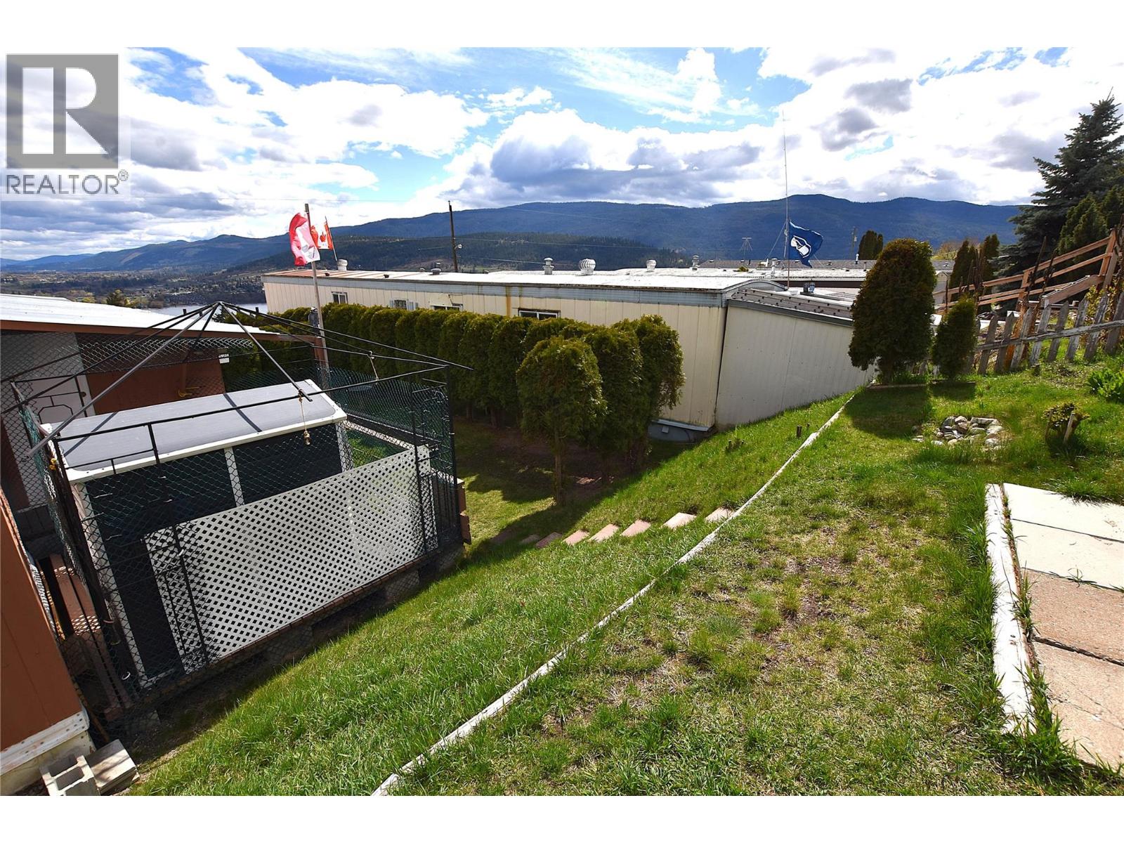 #19 8508 Clerke Road - 33