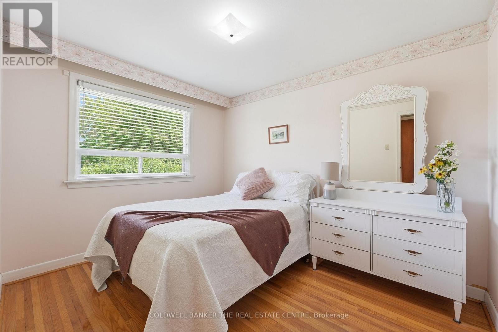 40 BENWAY DRIVE - 18