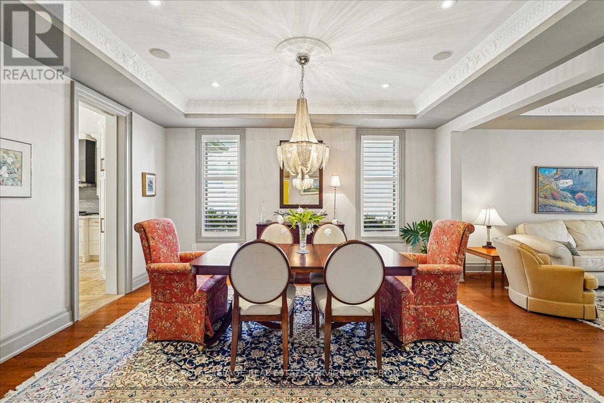 1726 THE PINES - 10