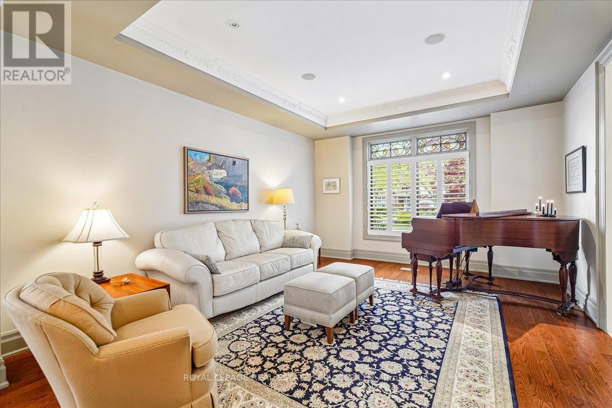 1726 THE PINES - 9