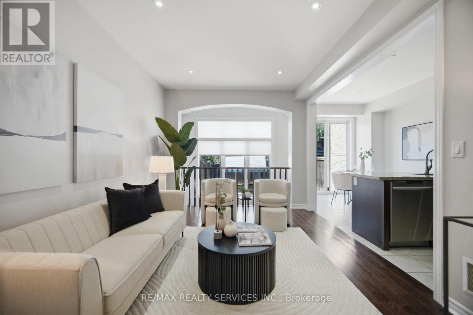 54 LOSINO STREET - 12