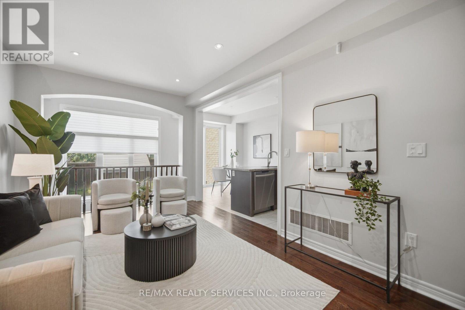 54 LOSINO STREET - 13
