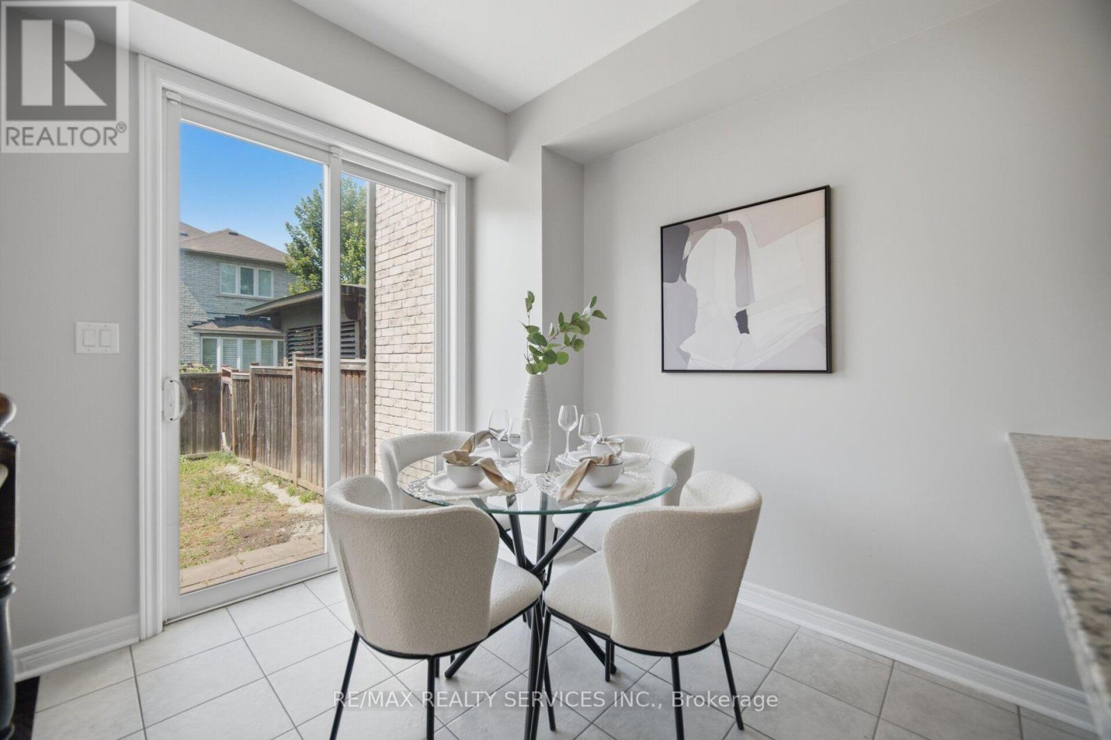 54 LOSINO STREET - 14
