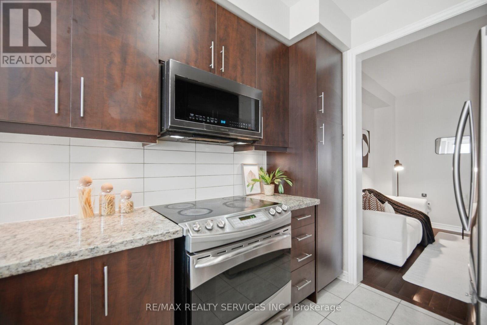 54 LOSINO STREET - 18