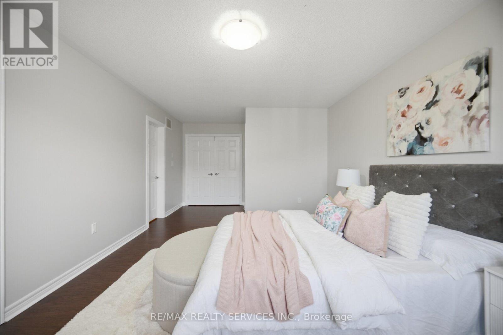 54 LOSINO STREET - 26