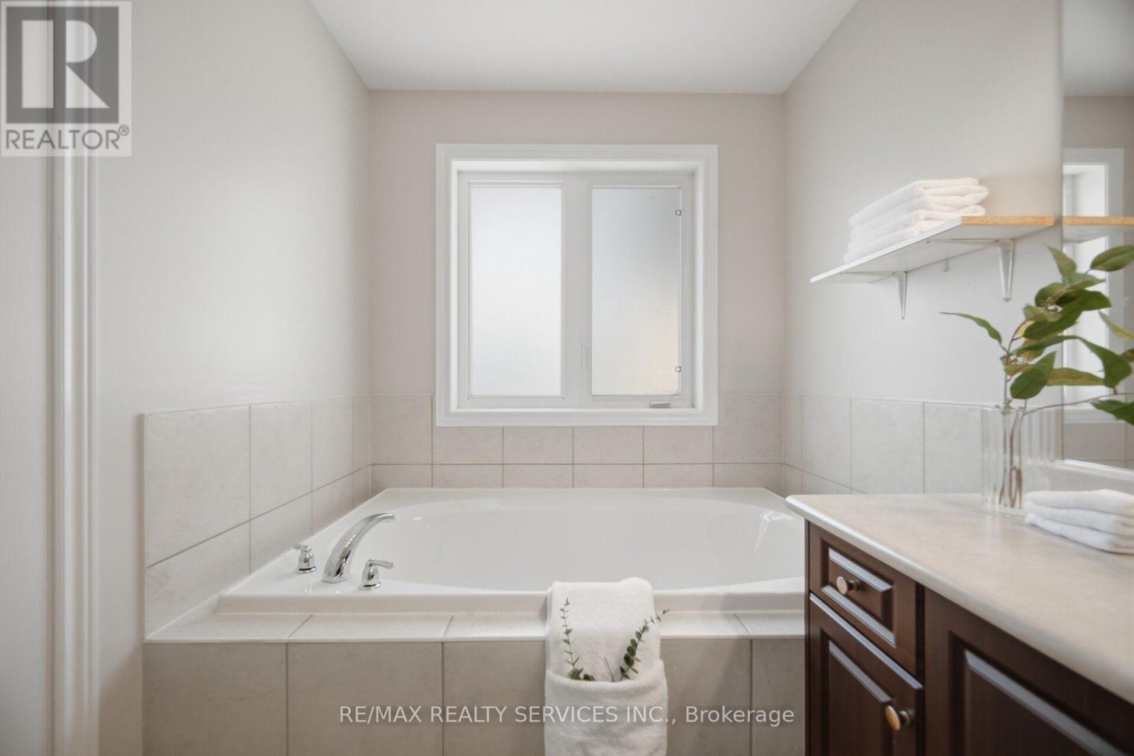 54 LOSINO STREET - 30