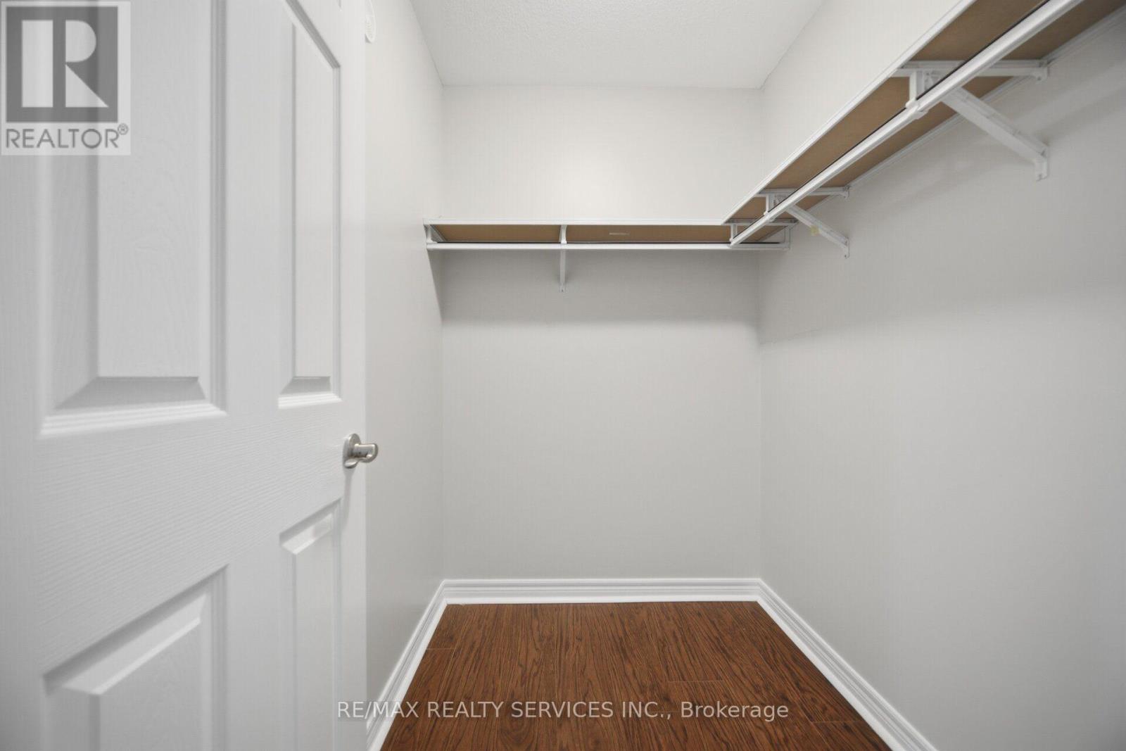 54 LOSINO STREET - 31
