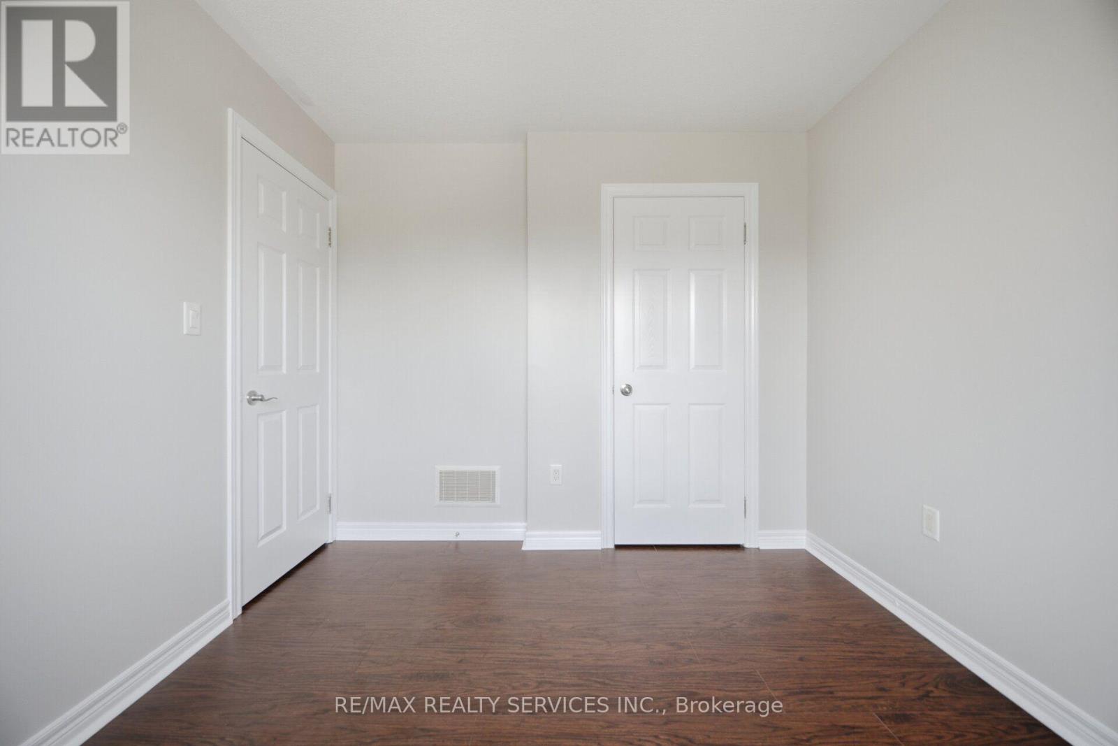 54 LOSINO STREET - 34