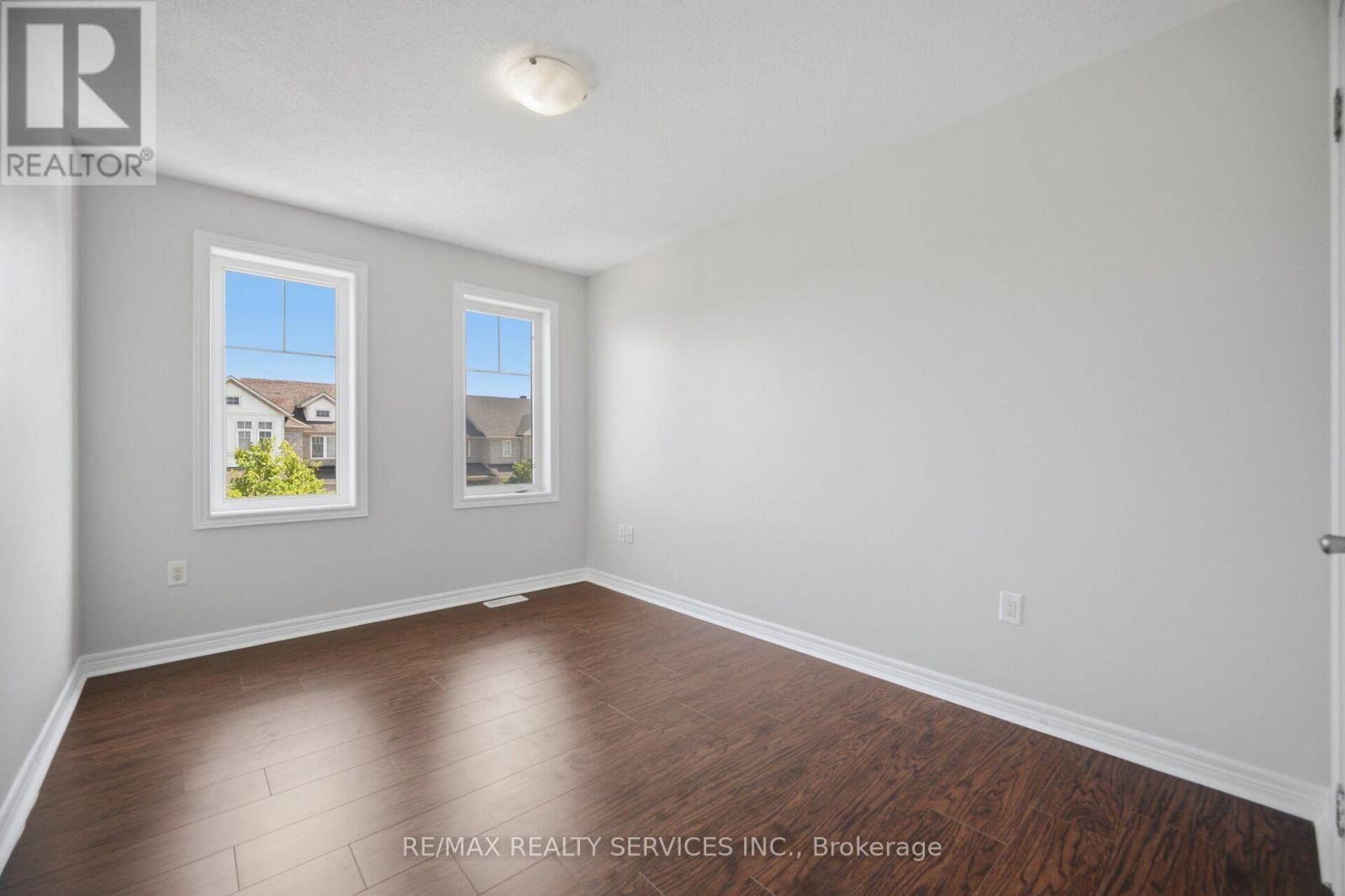 54 LOSINO STREET - 35