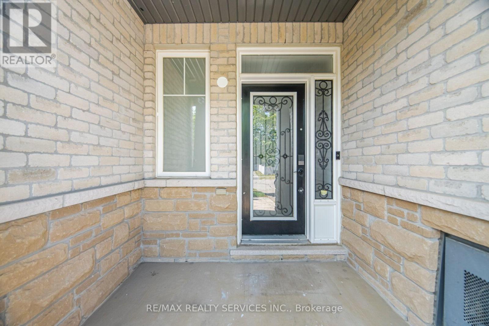 54 LOSINO STREET - 7
