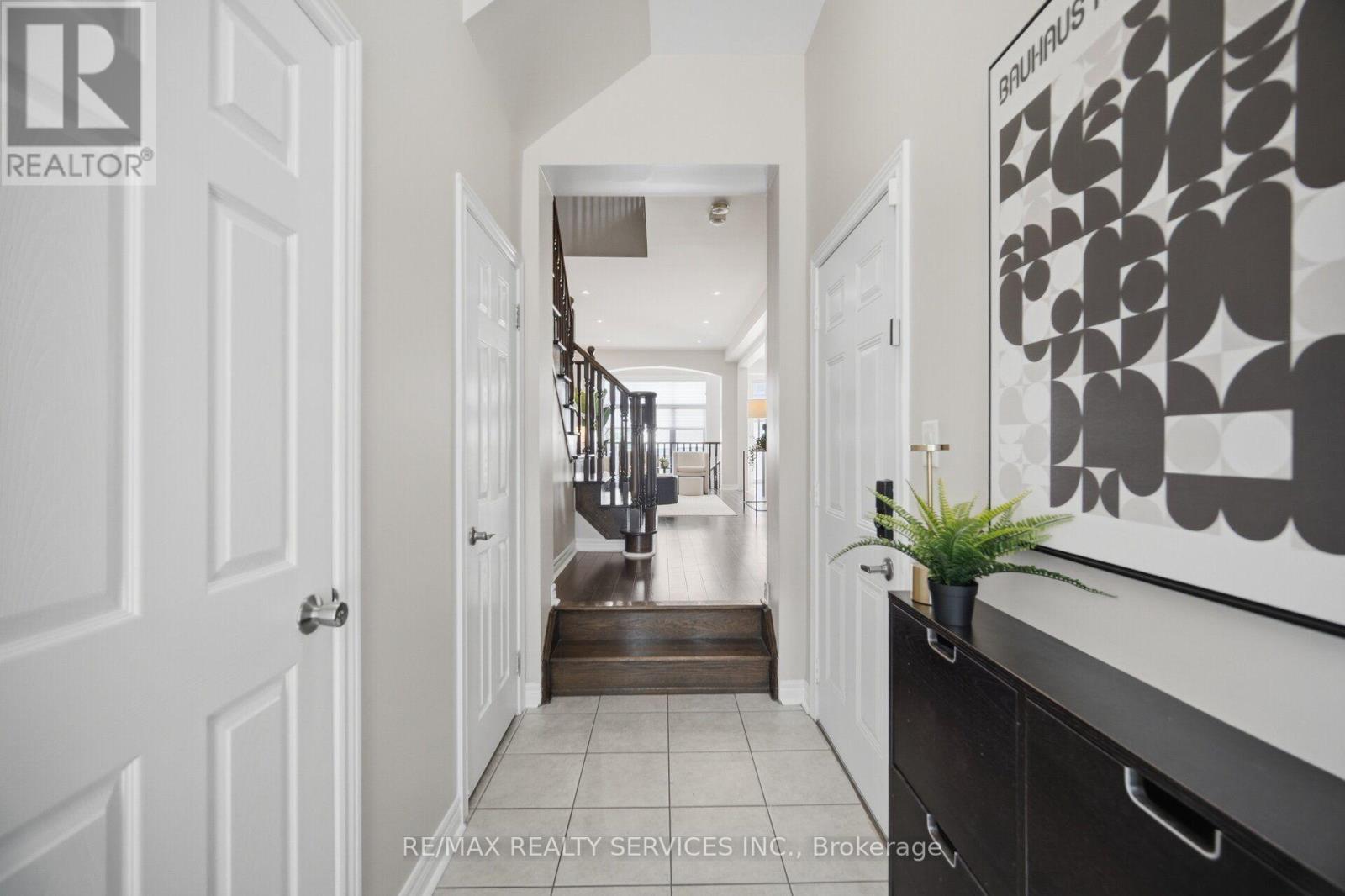 54 LOSINO STREET - 9