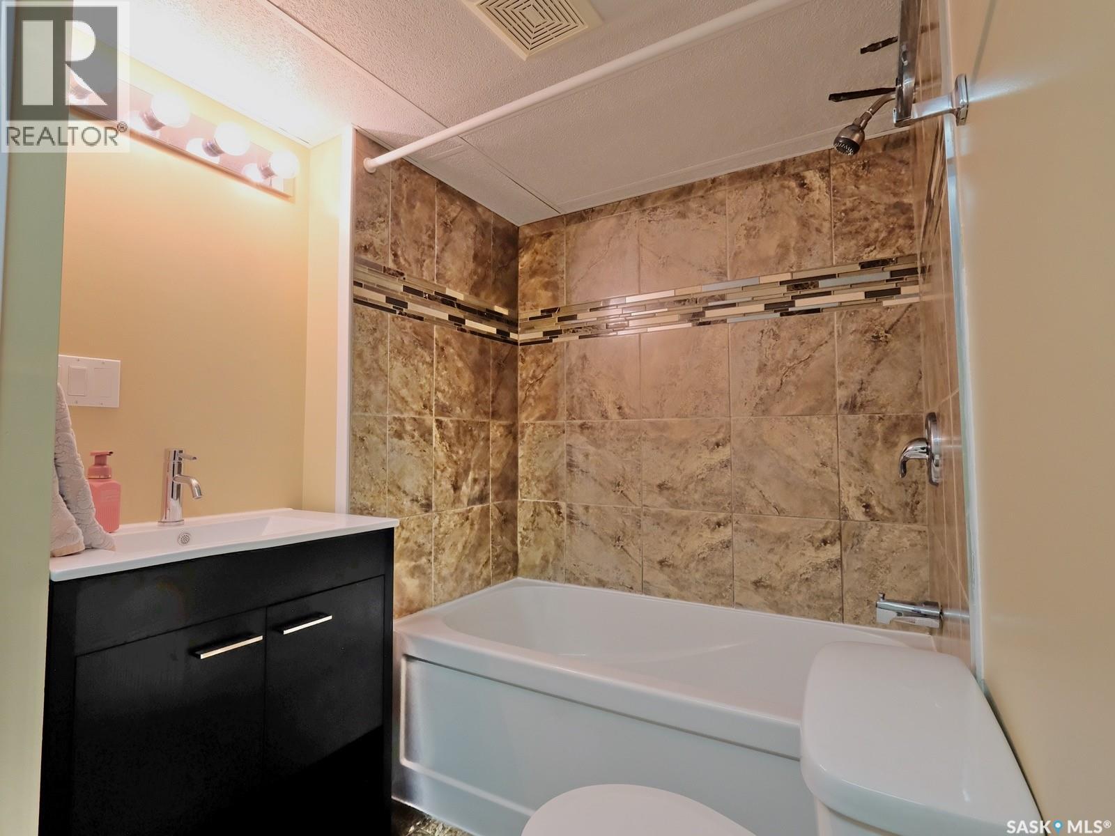 1002 King STREET - 36