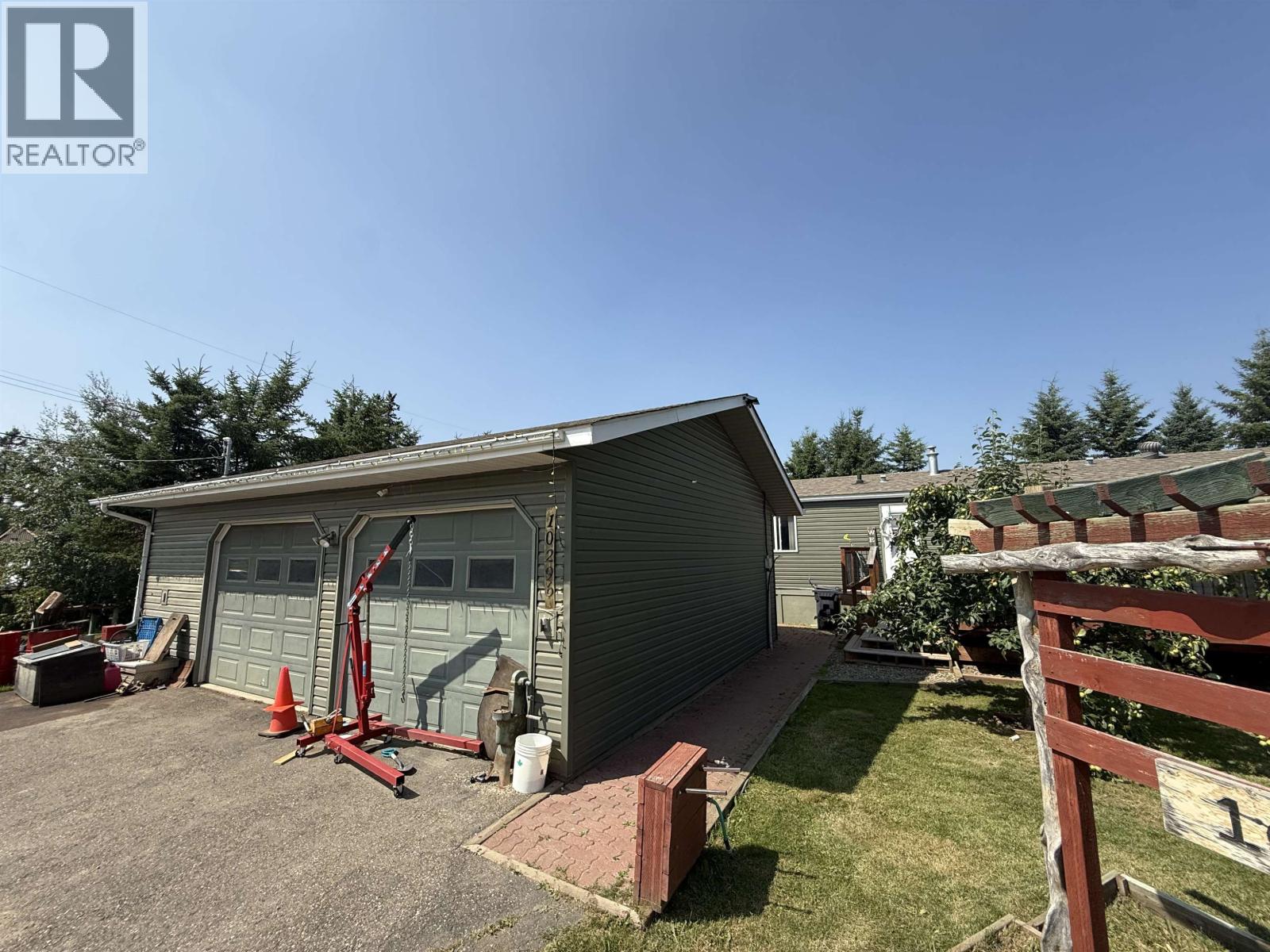 10296 101 STREET - 3