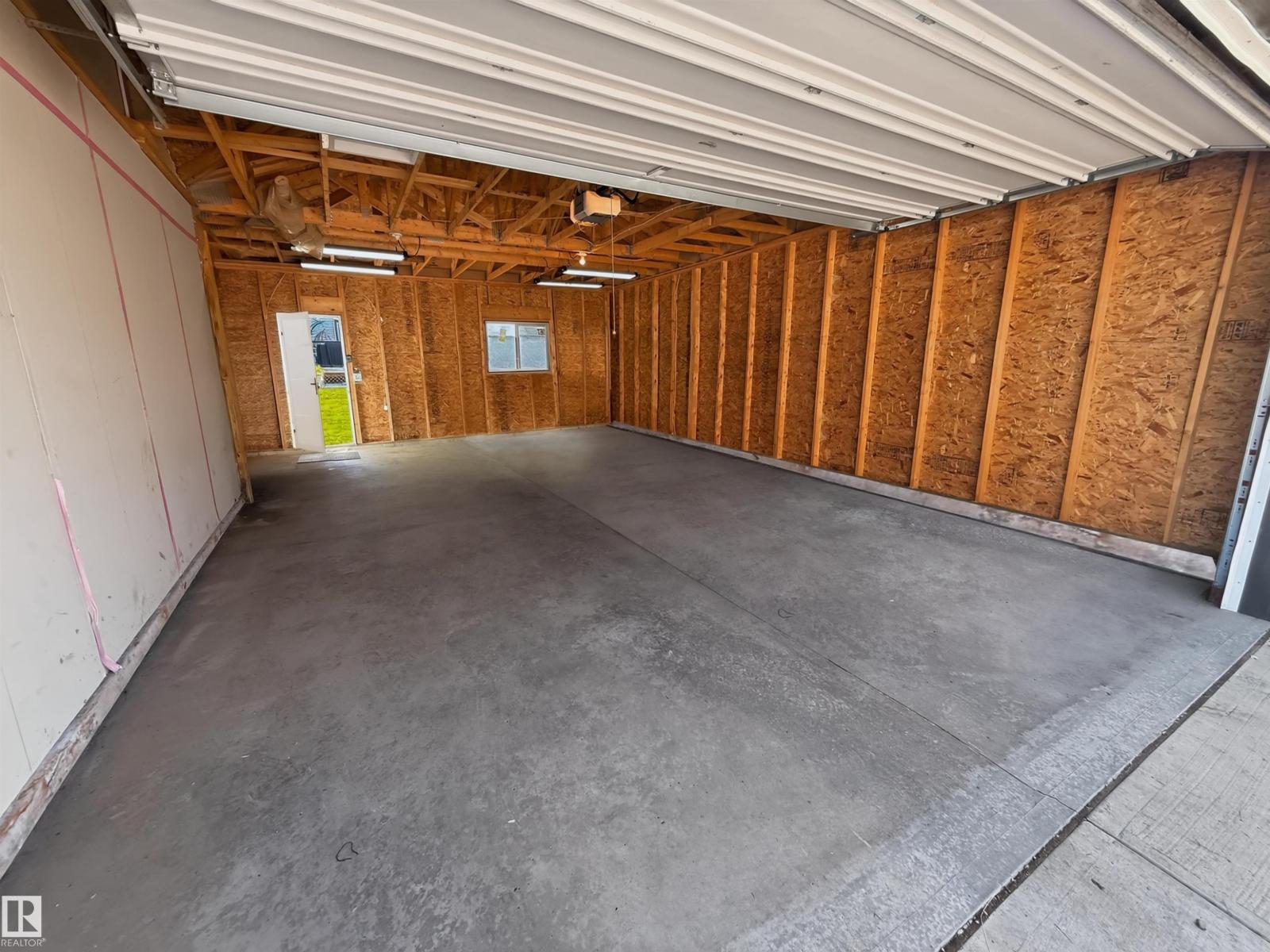 124 GILMORE WY - 42