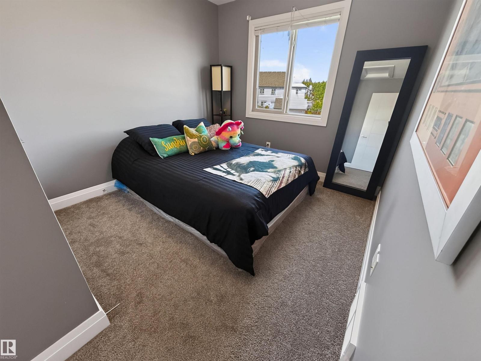 124 GILMORE WY - 24
