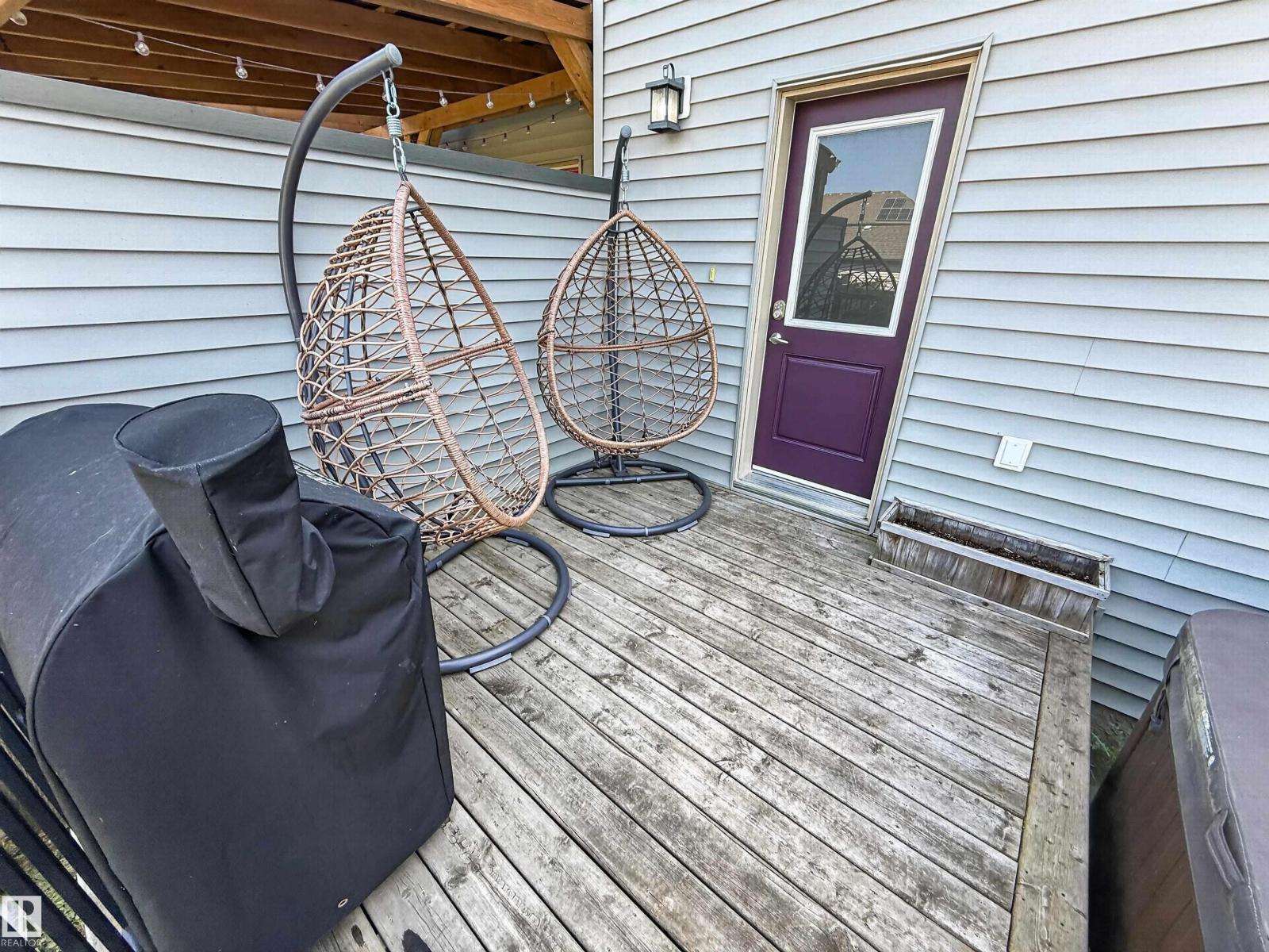 124 GILMORE WY - 32