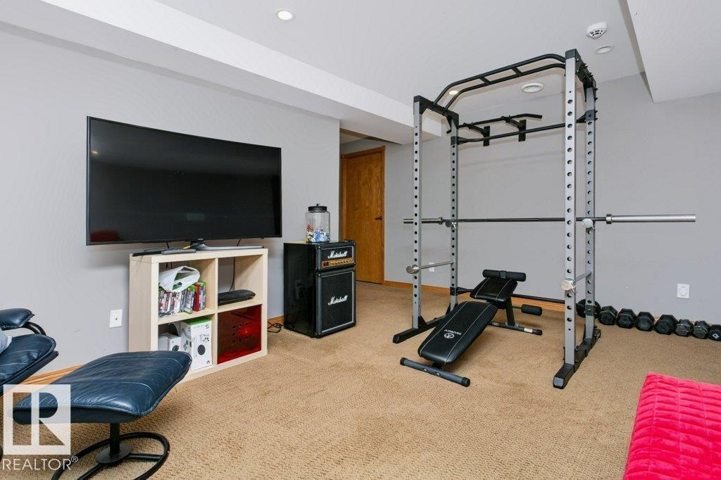 9607 101 ST NW - 39