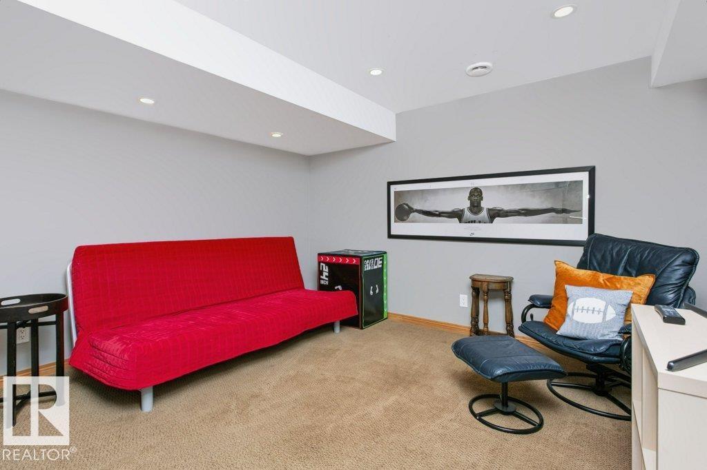 9607 101 ST NW - 40