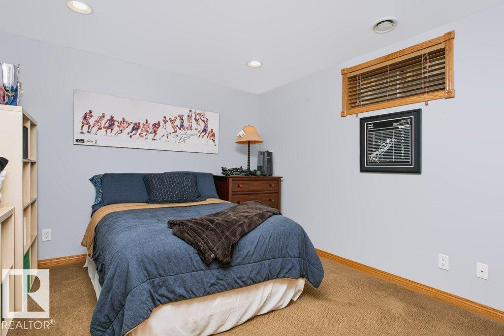 9607 101 ST NW - 41