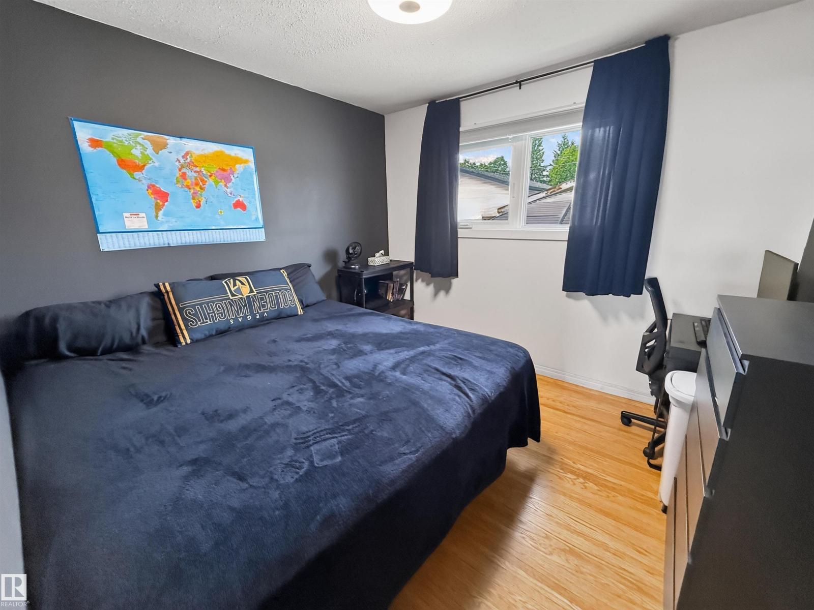 16046 95 AV NW - 20