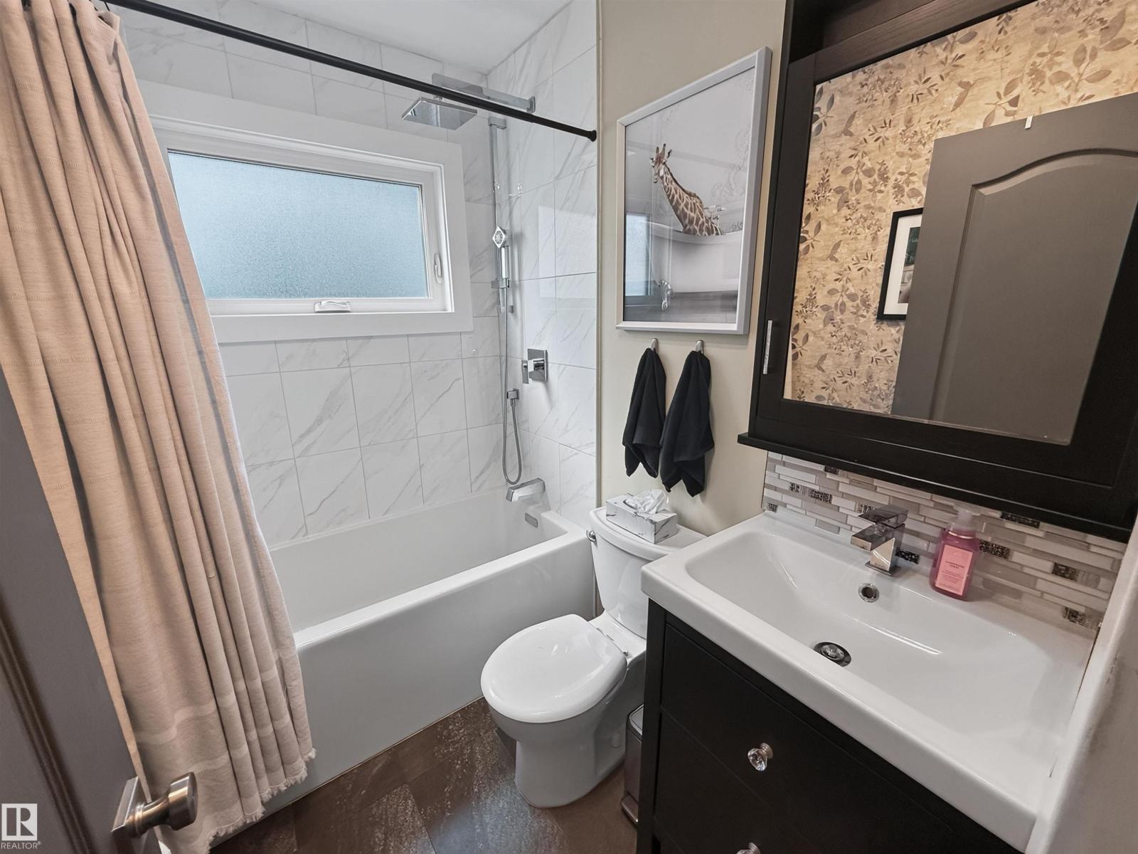 16046 95 AV NW - 19
