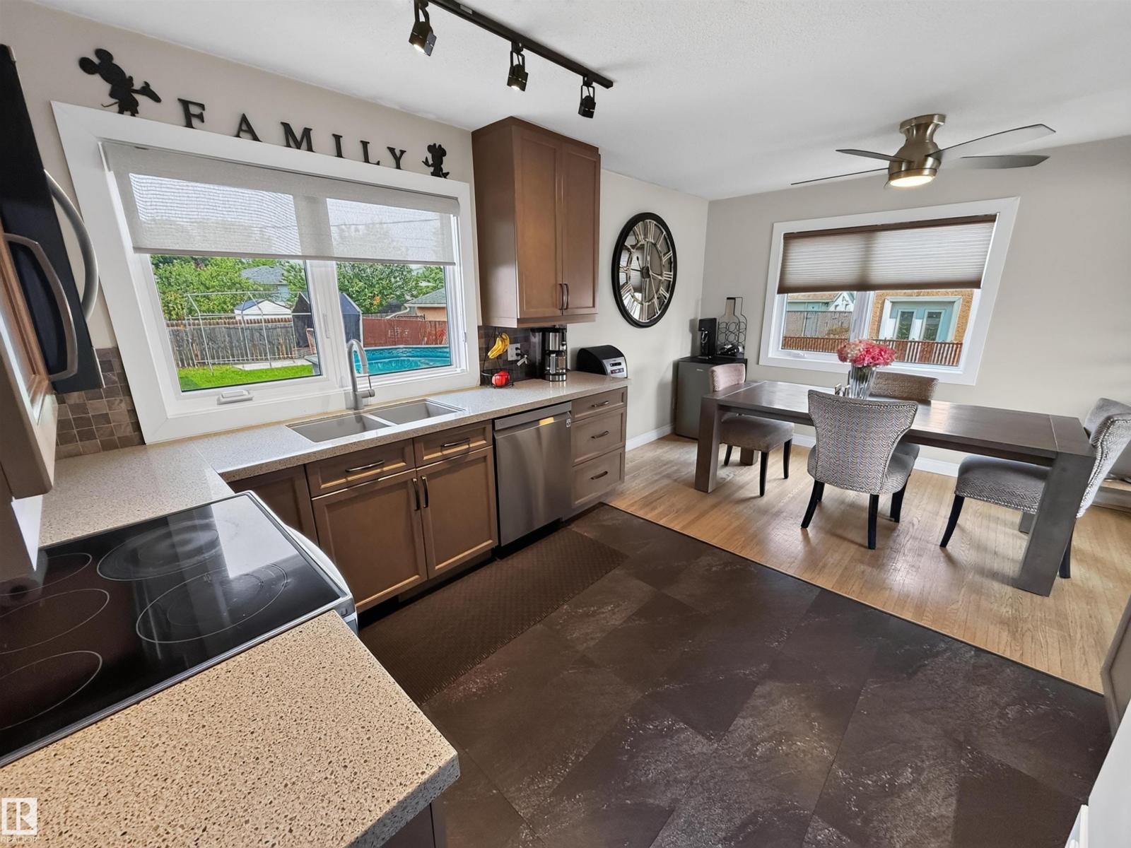 16046 95 AV NW - 14