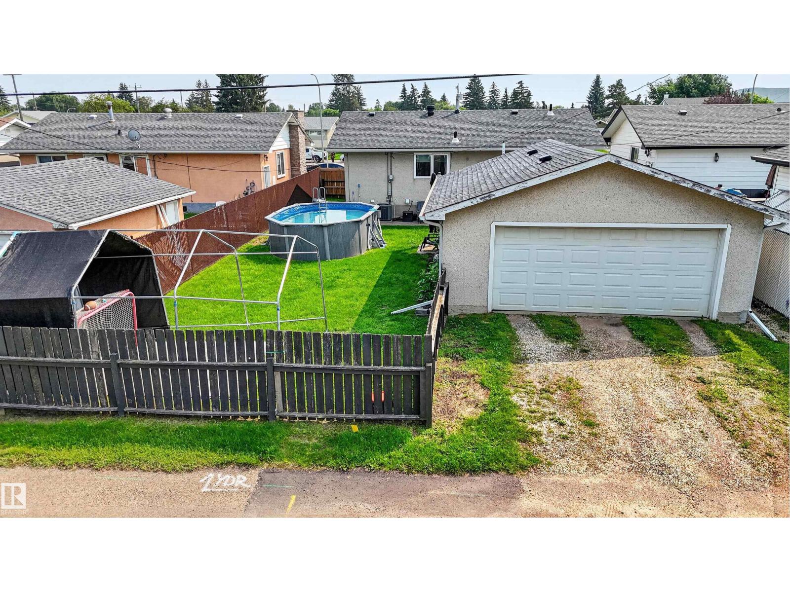 16046 95 AV NW - 48