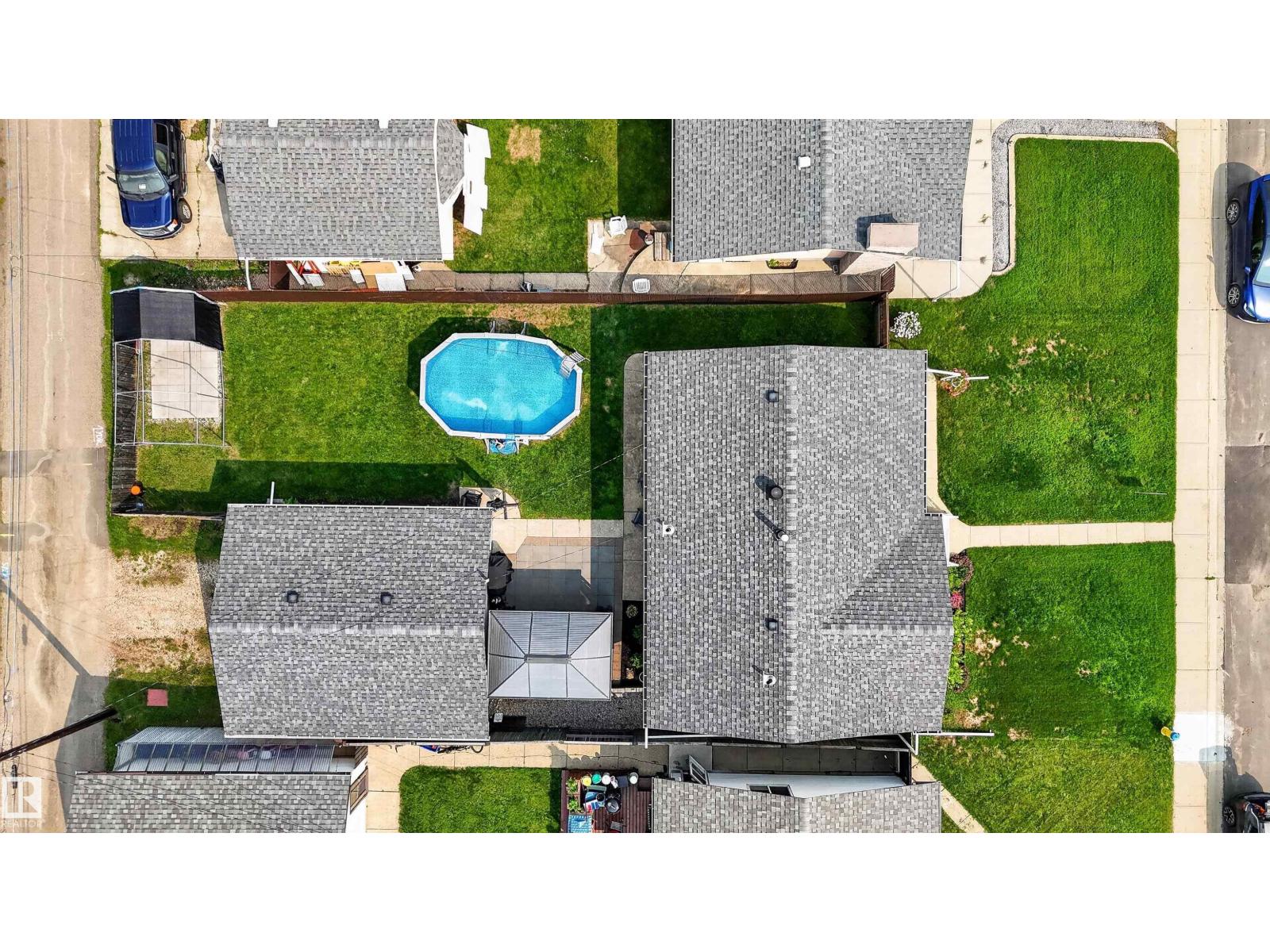 16046 95 AV NW - 49