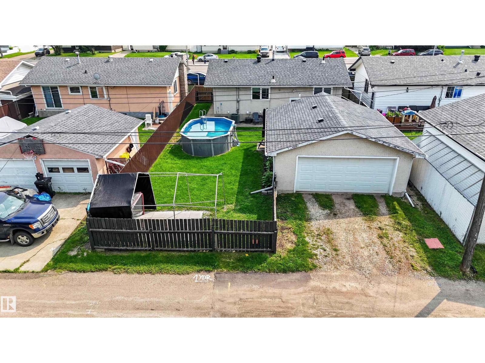 16046 95 AV NW - 33