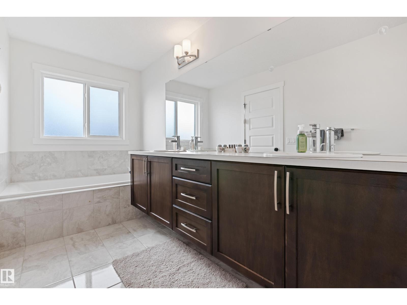 20731 99 AV NW - 30
