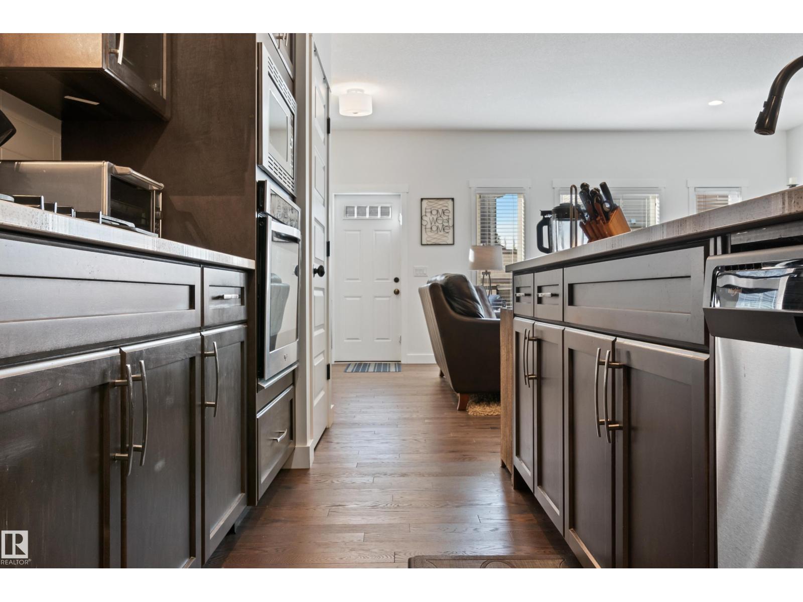 20731 99 AV NW - 12
