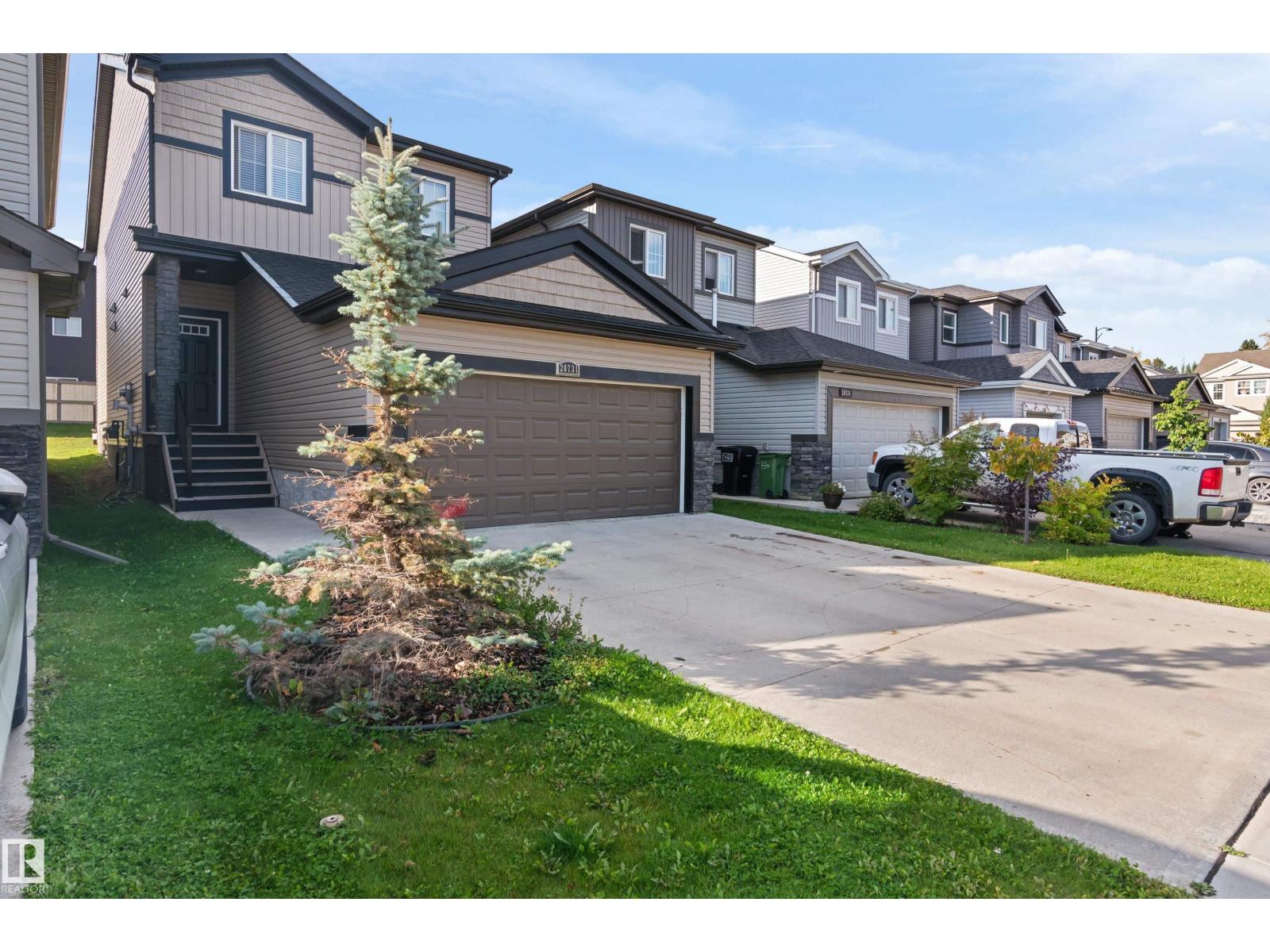 20731 99 AV NW - 3