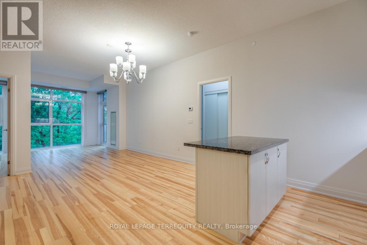 #230 8763 BAYVIEW AVENUE - 21