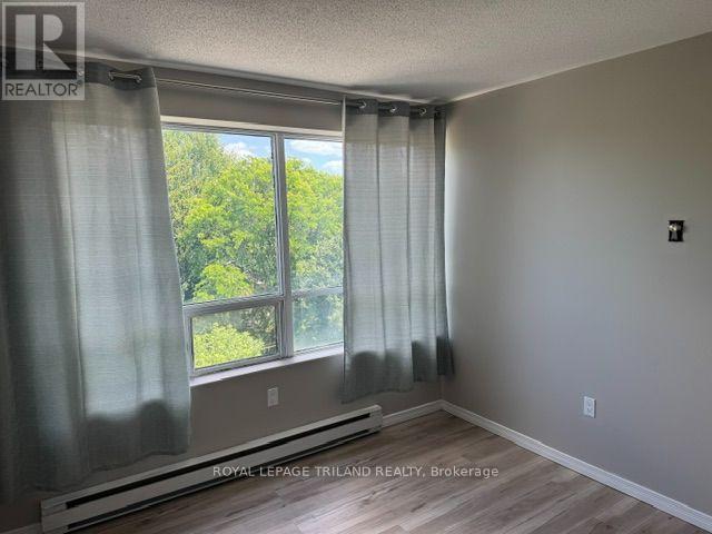 #605 650 CHEAPSIDE STREET - Image 14