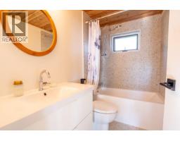 1440 Velvet Road, Gibsons, BC V0N1V5 Photo 29