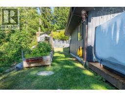 1440 Velvet Road, Gibsons, BC V0N1V5 Photo 8
